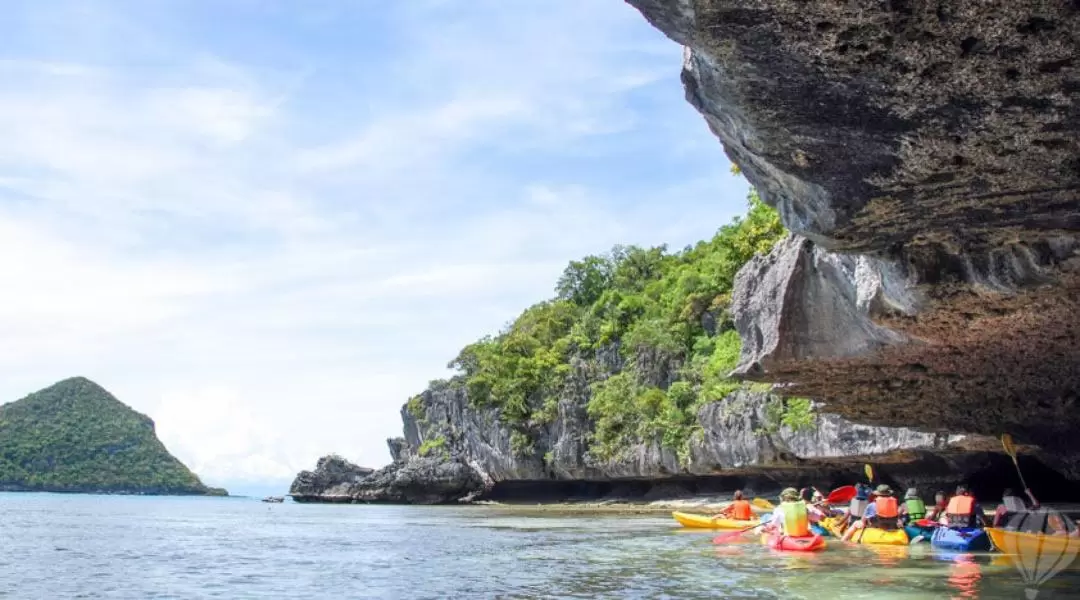 Angthong National Park Speedboat Tour: Snorkeling, Kayaking & Lunch