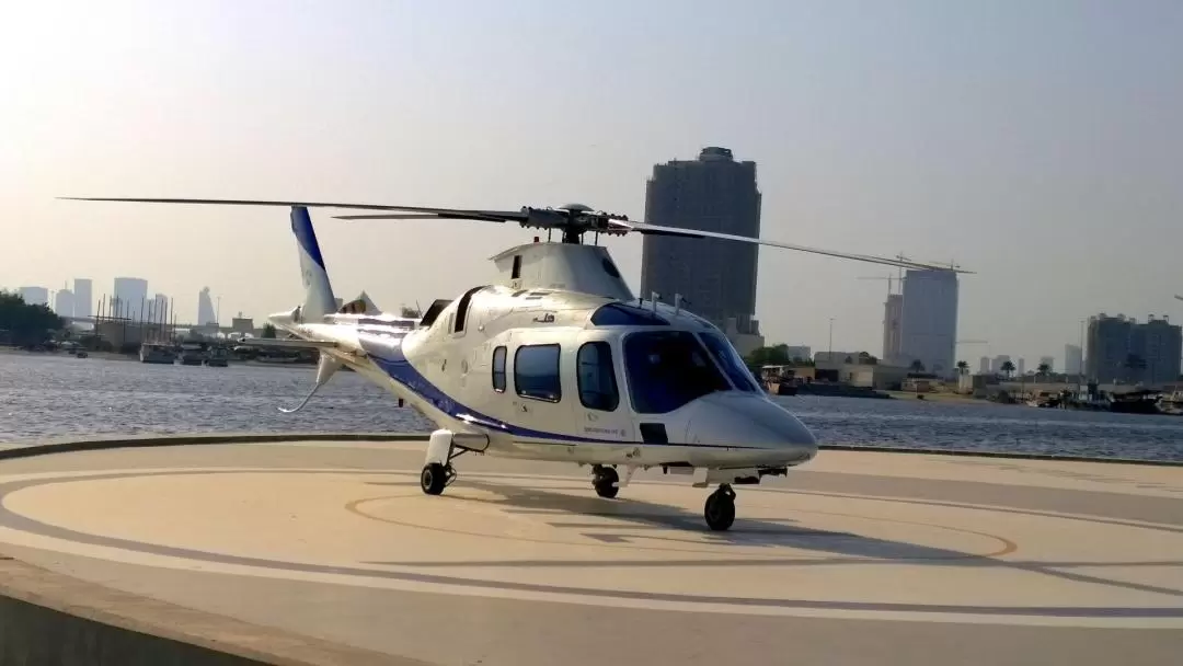 Dubai Helicopter Tour by HeliDubai