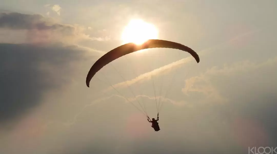 Nantou: Paragliding Experience at Puli