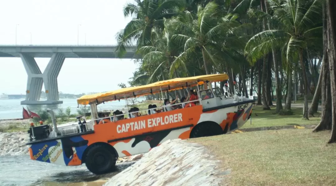 Captain Explorer DUKW® Tour in Singapore