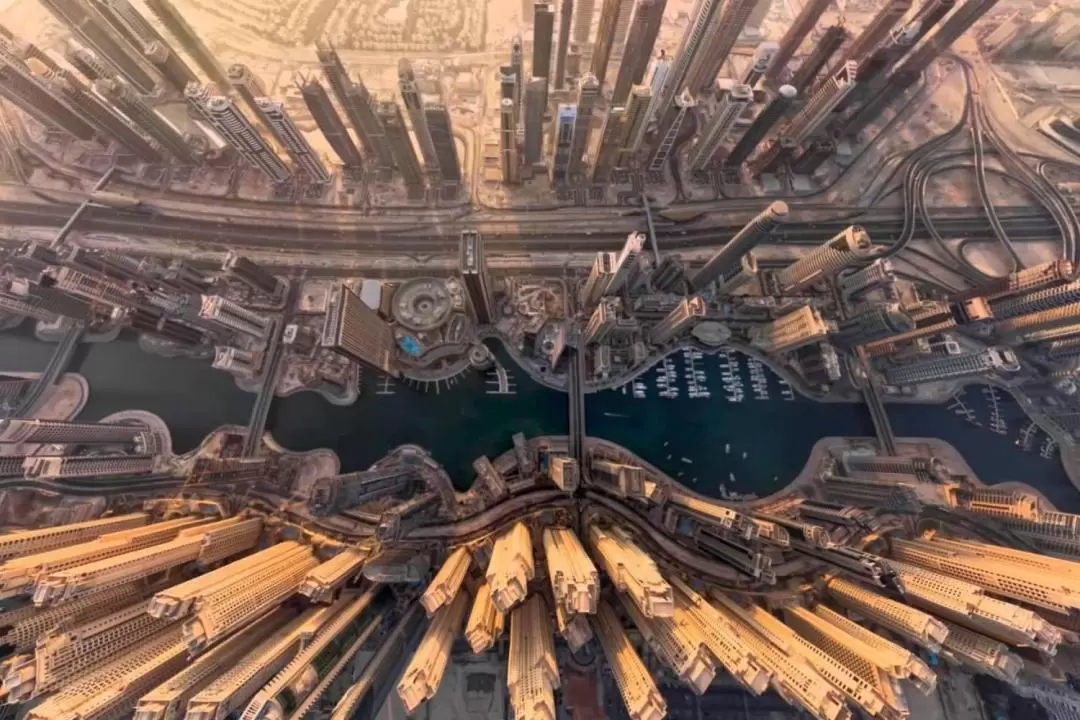 Dubai Helicopter Tour by HeliDubai