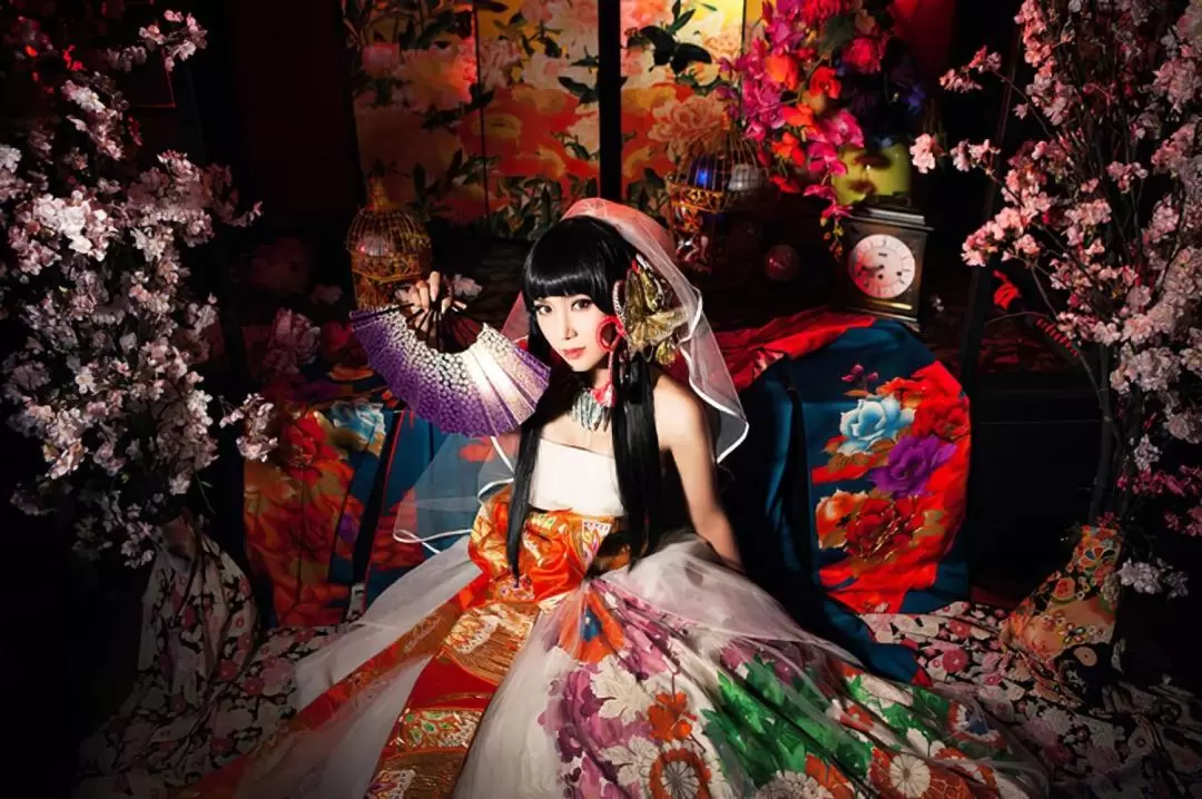 Fancy Kimono Dress up and Photoshoot in Tokyo