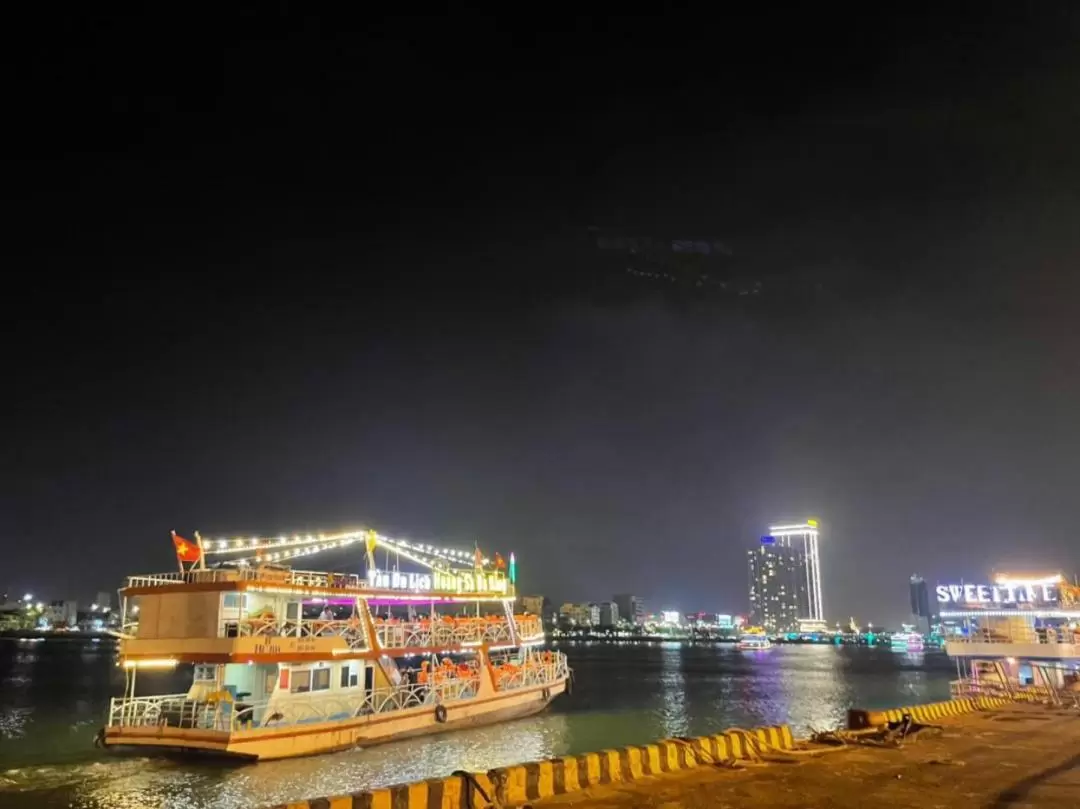 Explore Han River by Night by Hoang Sa Cruise Da Nang