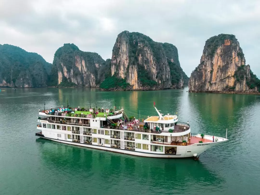 [Route 2] 2D1N Ha Long Bay Tour by 5-Star Aquamarine Cruise