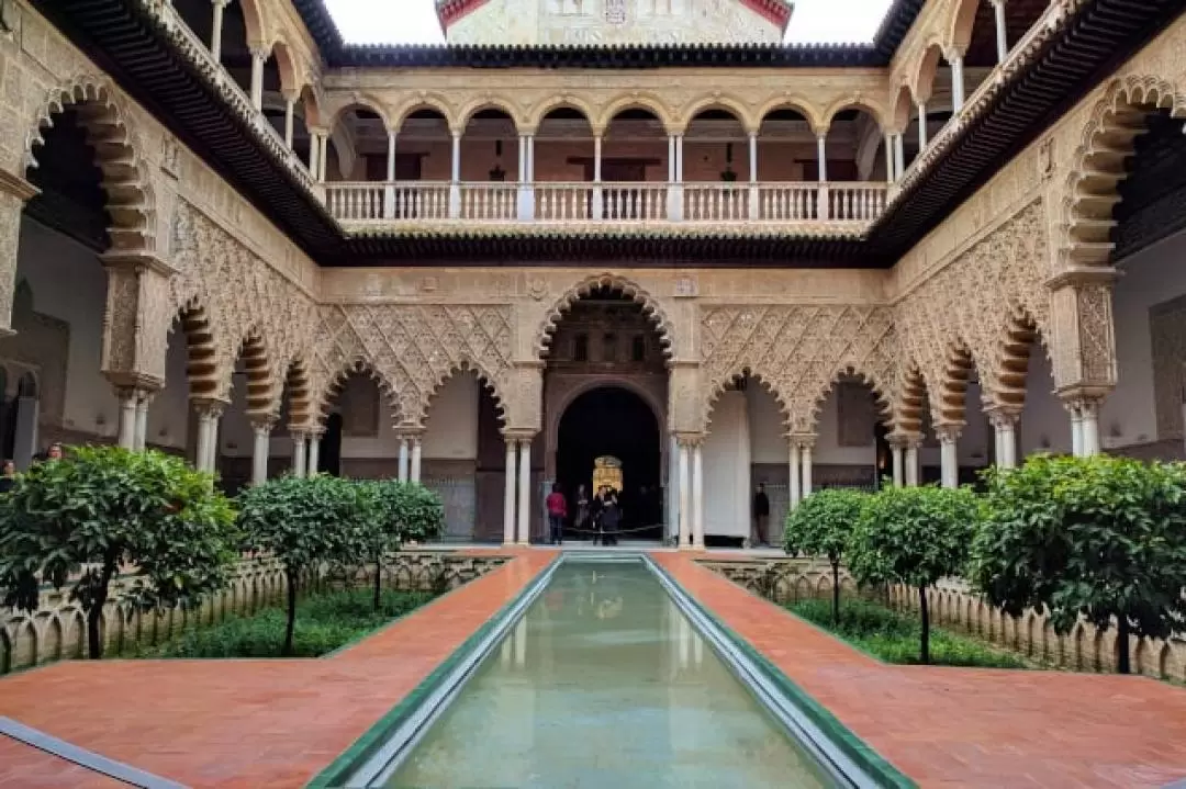 Alcazar, Cathedral of Seville and Giralda Day Tour