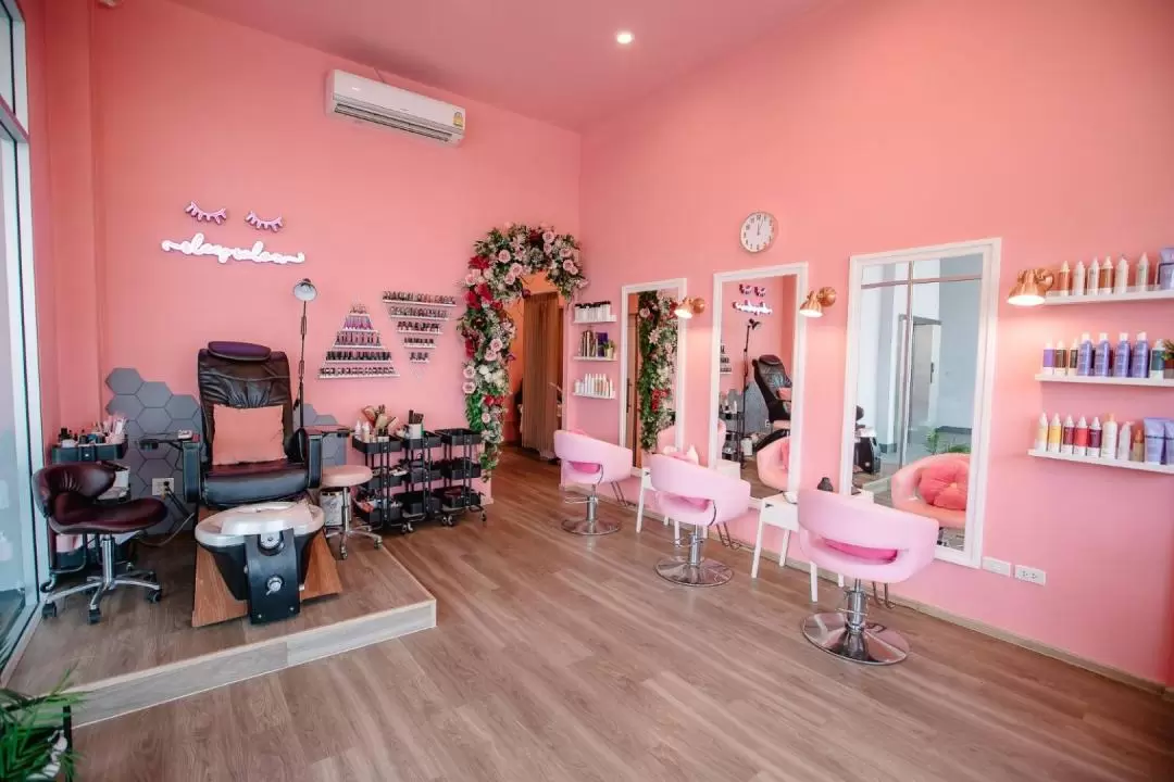 曼谷Rama 4 Sleep Salon & Nails專業美髮與美甲體驗