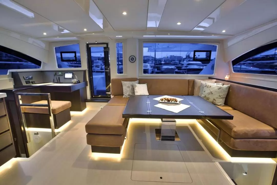 Private Yacht Rental Singapore - Valencia Yacht