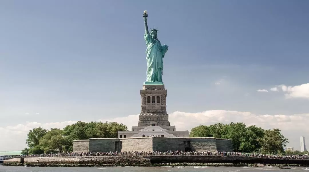 60 Minute Statue of Liberty and Ellis Island Cruise in New York