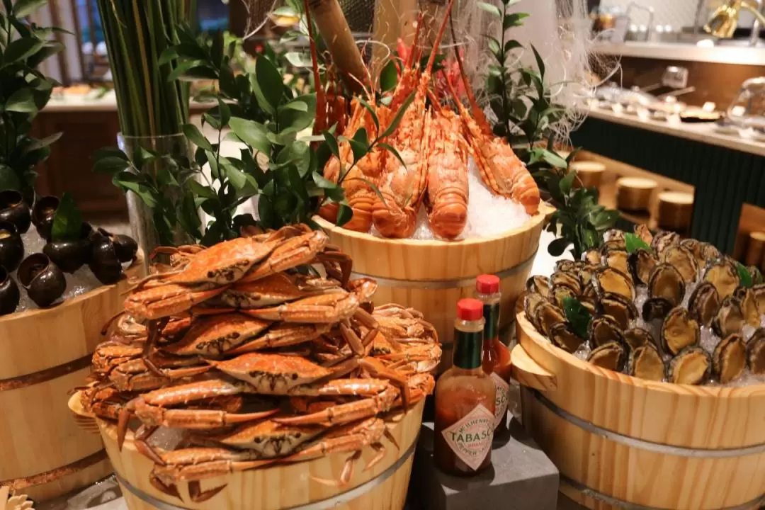 Seafood Buffet at LOTTE Hotel Saigon