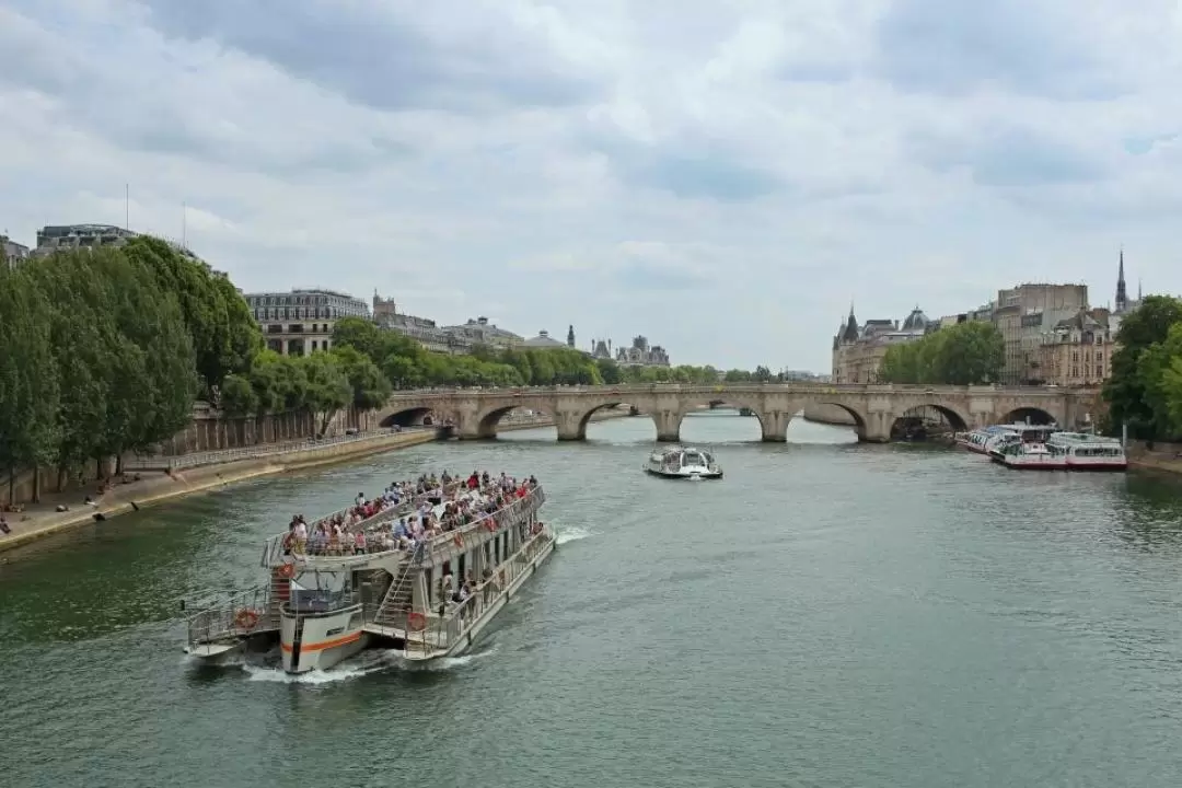 Paris: Arc de Triomphe Entry with Seine River Cruise