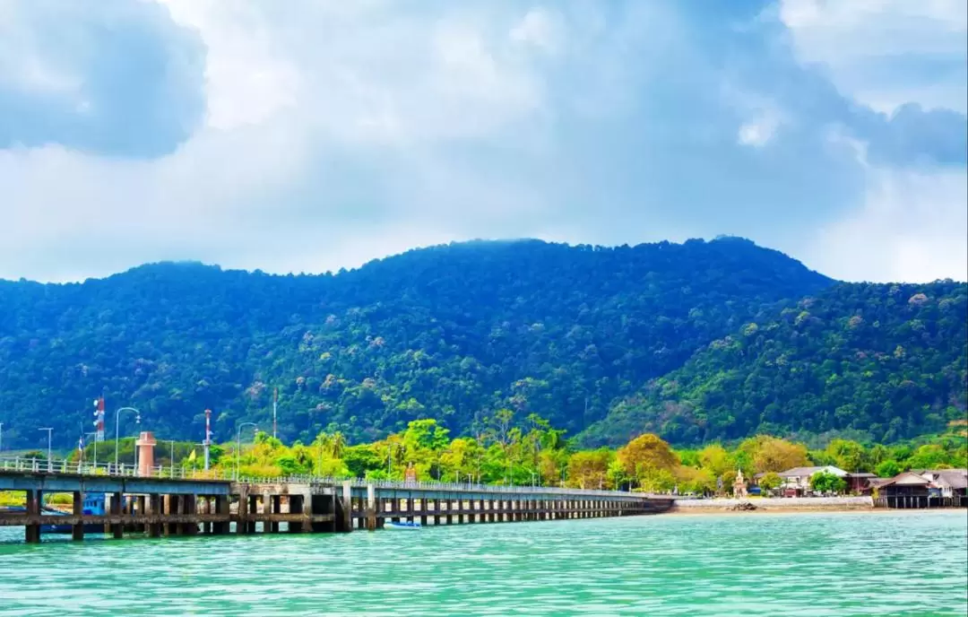 Ferry & Van Ticket between Surat Thani and Koh Pha Ngan 