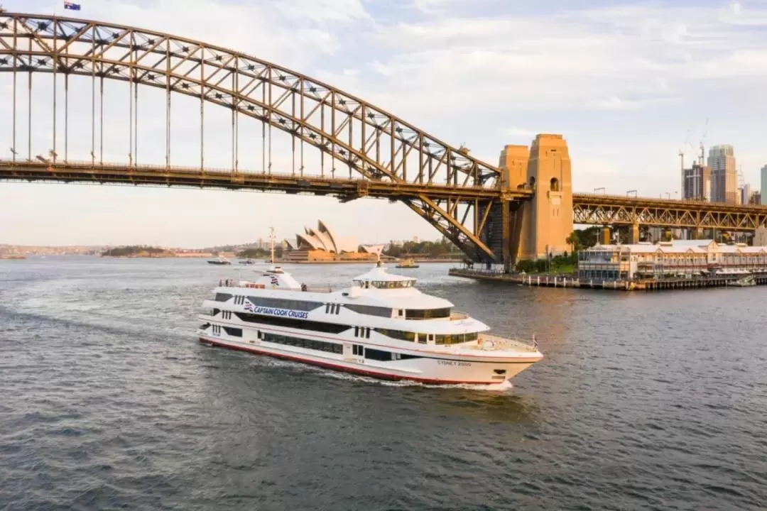 Starlight Dinner 2-Hour Cruise in Sydney