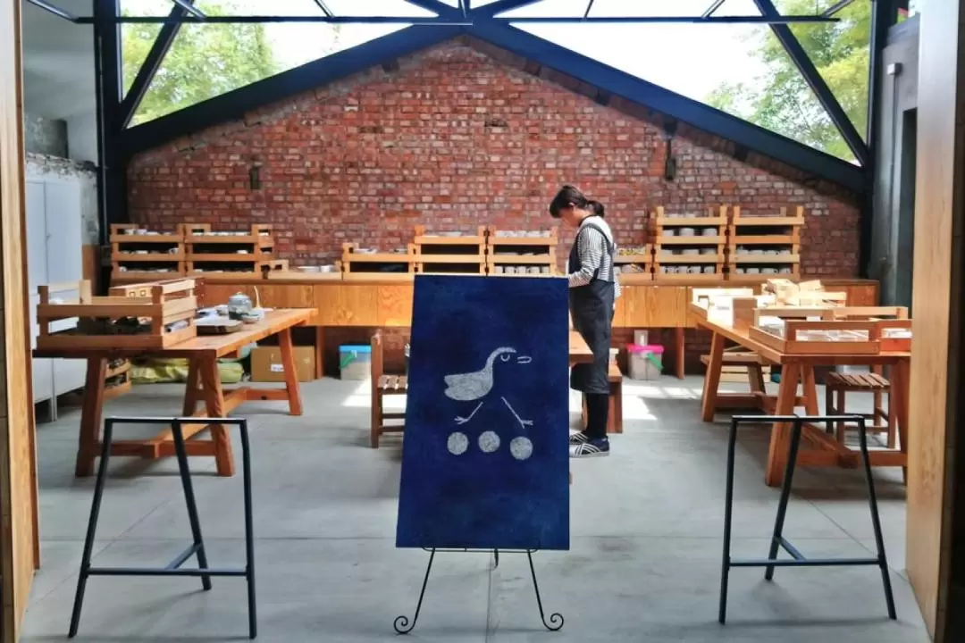 Blue and White Pottery Painting in Yilan by Sanshing Four Seasons