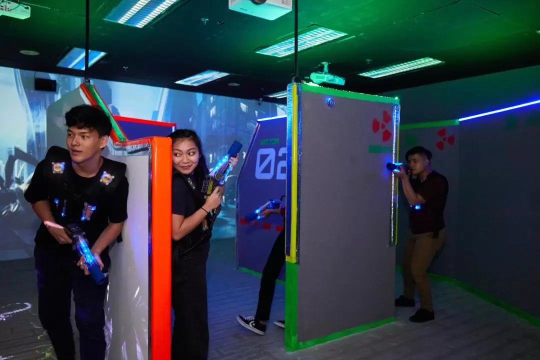 Singapore Discovery Centre – Permanent Exhibits Gallery, Black Lake Facility, Black Lake Laser Battlefield, XD Theatre