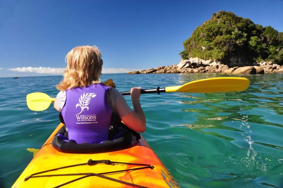 Kayaking Abel Tasman's Beaches