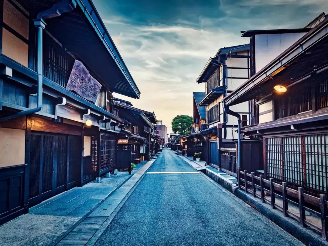  Takayama & Shirakawa-go Day Tour with Hida Beef Lunch from Nagoya