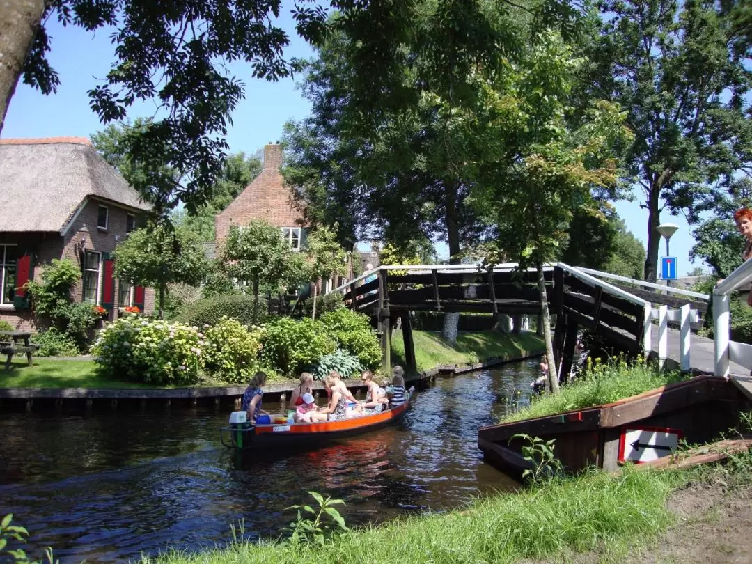 Full Day Tour to Giethoorn Small Group from Amsterdam 