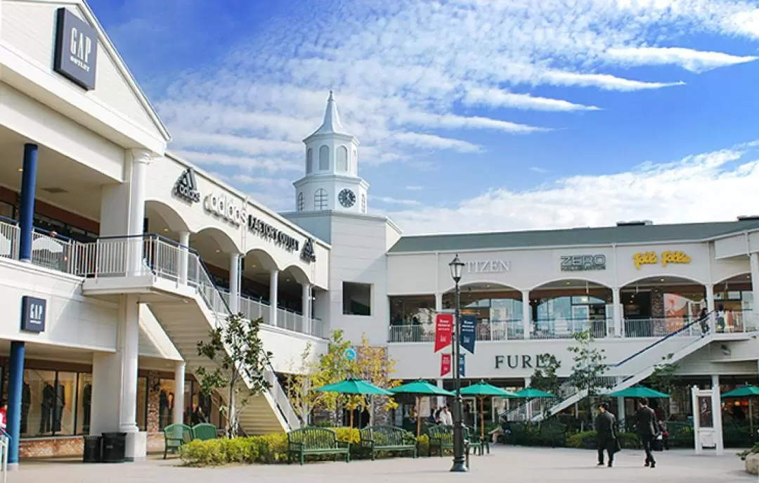 Kishi Station, Kuroshio Market, & Rinku Premium Outlets Tour from Osaka