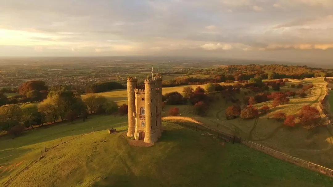 Small group Cotswolds and Broadway Tower with Cream Tea from London