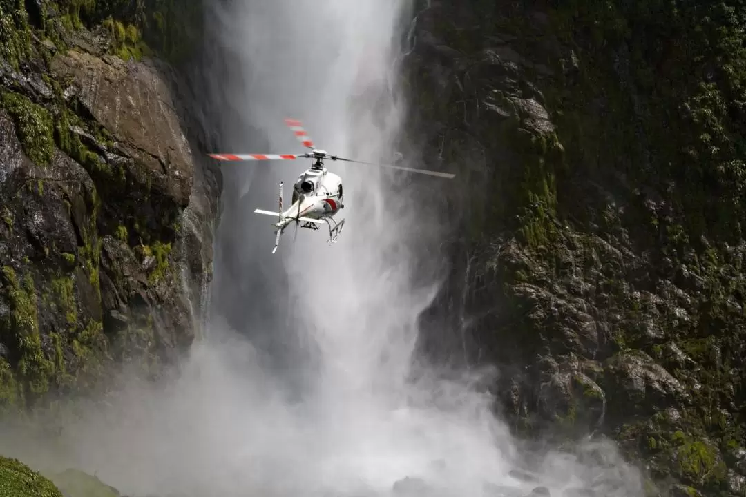 Dusky & Doubtful Sound Scenic Flight from Te Anau