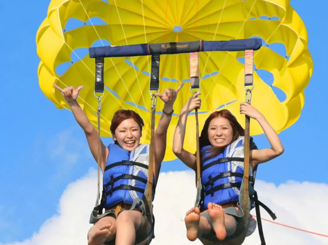 Parasailing Experience in Oahu, Hawaii