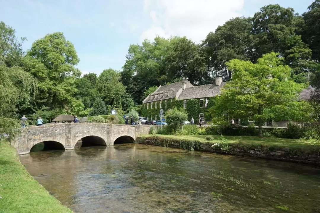 Small group Cotswolds and Broadway Tower with Cream Tea from London