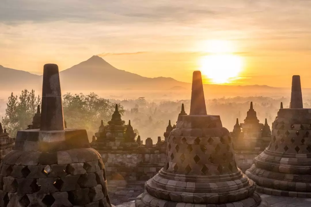 Sunrise at Punthuk Setumbu, Borobudur, Merapi Jeep, Prambanan Temple