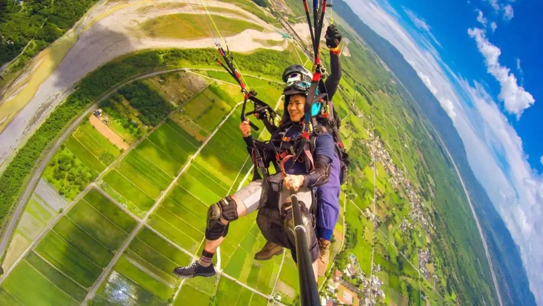 Hualien: Paragliding Experience