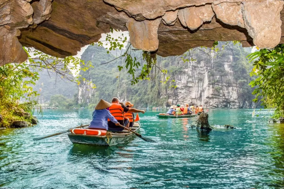 Hoa Lu, Tam Coc/Trang An, and Mua Cave Day Tour from Hanoi 