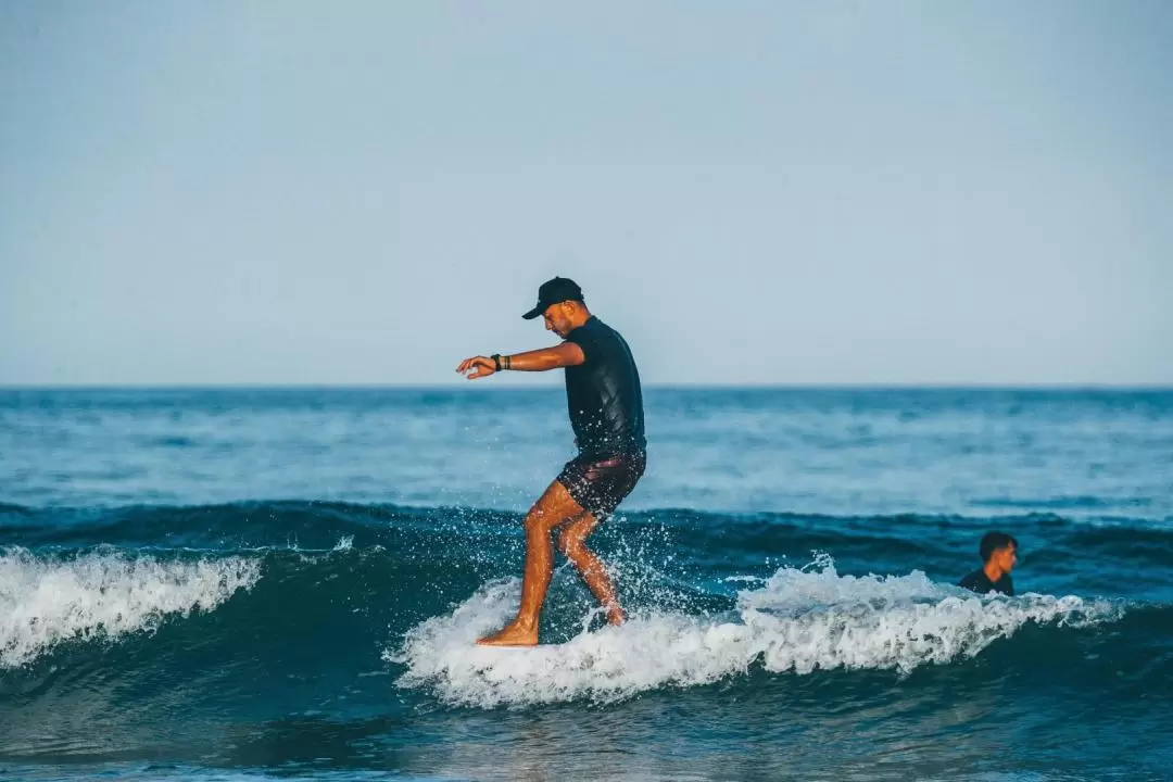 Wanning Shenzhou Peninsula & Shimei Bay surfing lessons on the east coast of Hainan South Island (available for purchase for beginners/entry-level/parent-child experience)