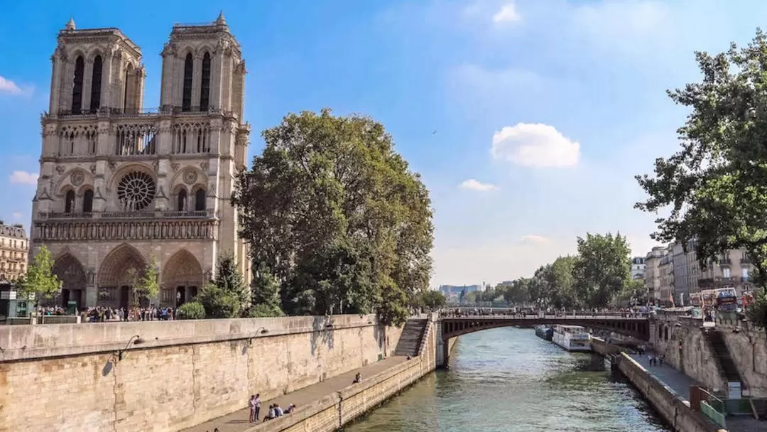 Notre Dame's Island, Sainte Chapelle and Marie Antoinette's Prison 