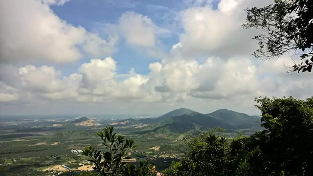 Nui Dinh 徒步健行一日遊（胡志明市出發）