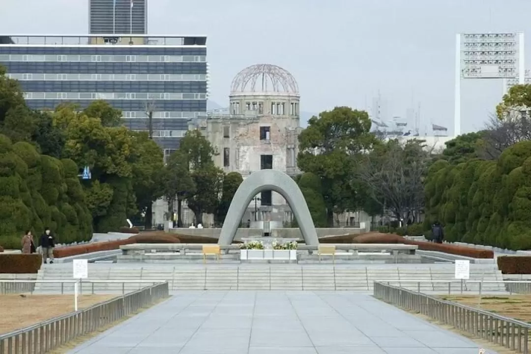 Hiroshima and Miyajima Day Tour from Hiroshima