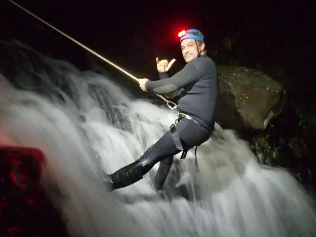 Karioi Glowworm Canyoning