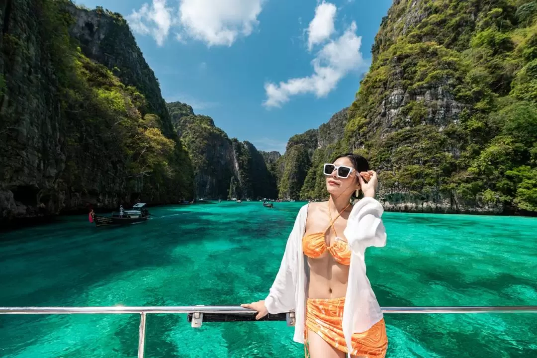 Phi Phi Islands Premium Speed Catamaran Day Tour from Phuket