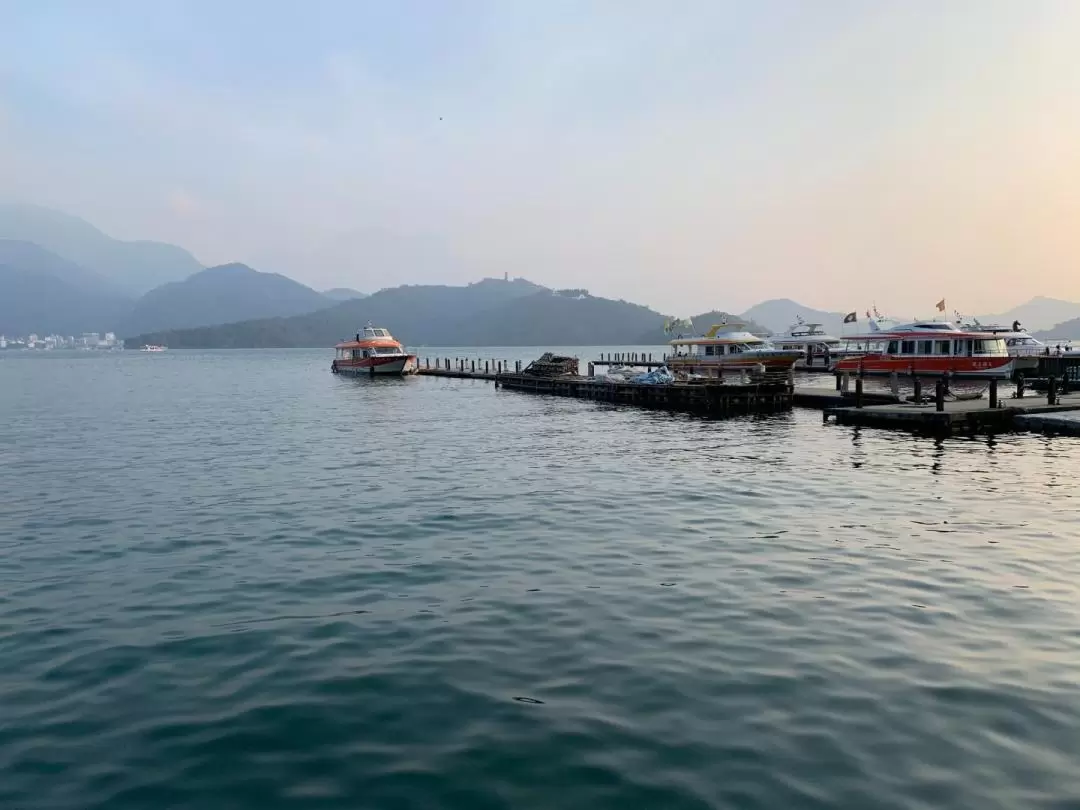 Nantou: Private Day Tour to Sun Moon Lake from Taipei