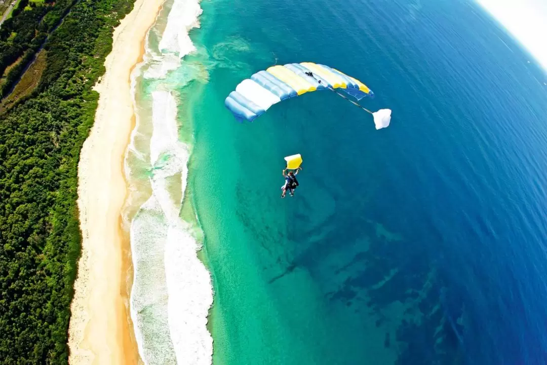 Tandem Skydiving Experience Wollongong from Sydney