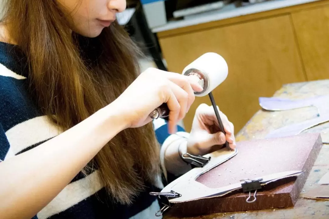 Artisan m Leather Workshop - Handmade Leather Shoes Workshop｜Kwai Chung