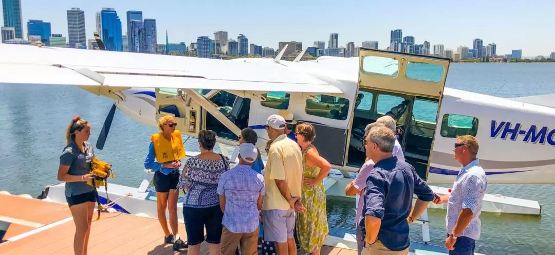 Rottnest Island Seaplane and Seafood Lunch Tour from Perth