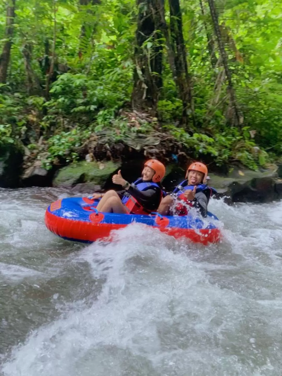 Bali Tubing Adventure in Pakerisan River Tampaksiring