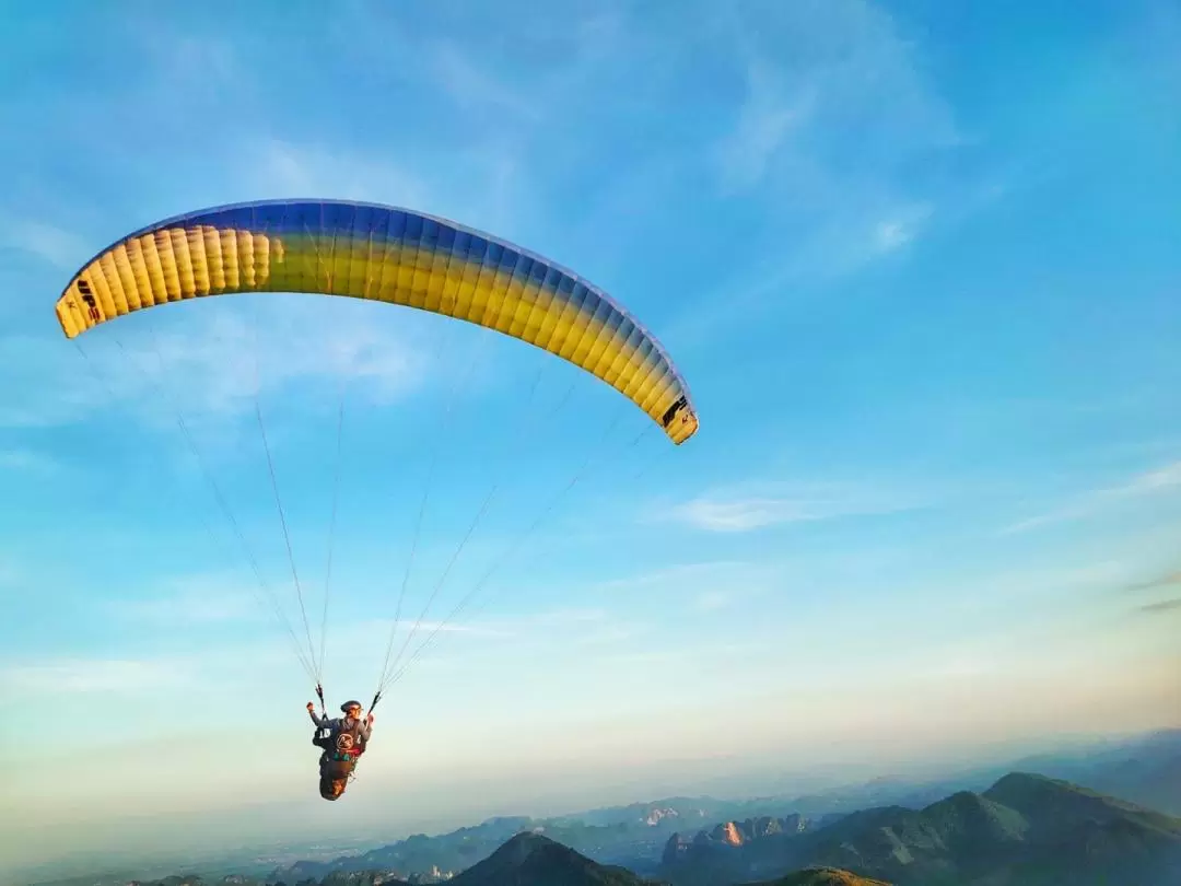 Paragliding Experience in Ha Noi