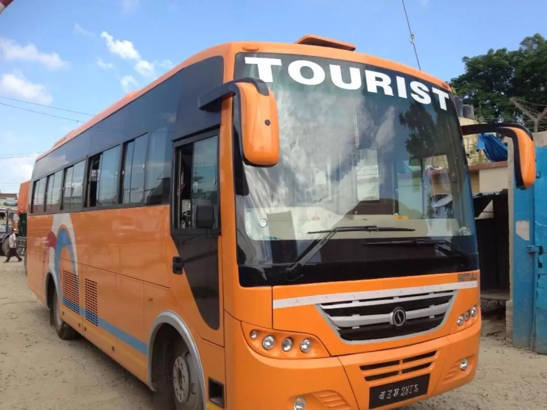 포카라 - 카트만두 공용 버스 이동 서비스