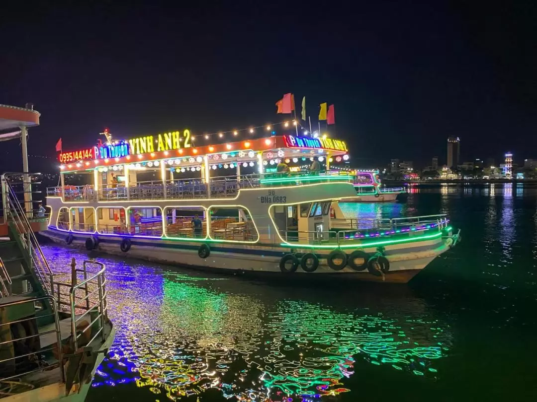 Han River by Night by Vinh Anh Cruise in Da Nang