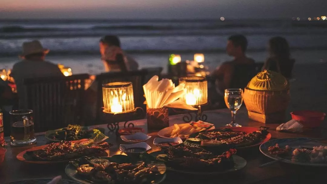 Bali's Top Southern Beaches and Uluwatu Kecak With Seafood Dinner 