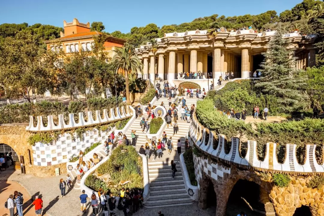 Park Güell Guided Tour in Barcelona 