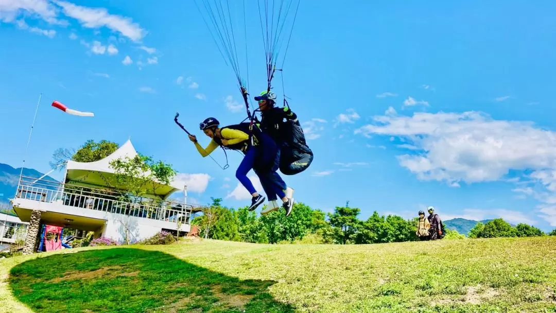 Paragliding Experience in Nantou