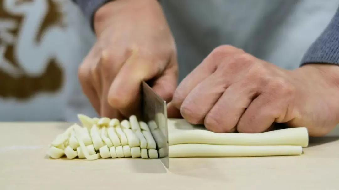 Homemade Sanuki-Udon Noodle Making Experience