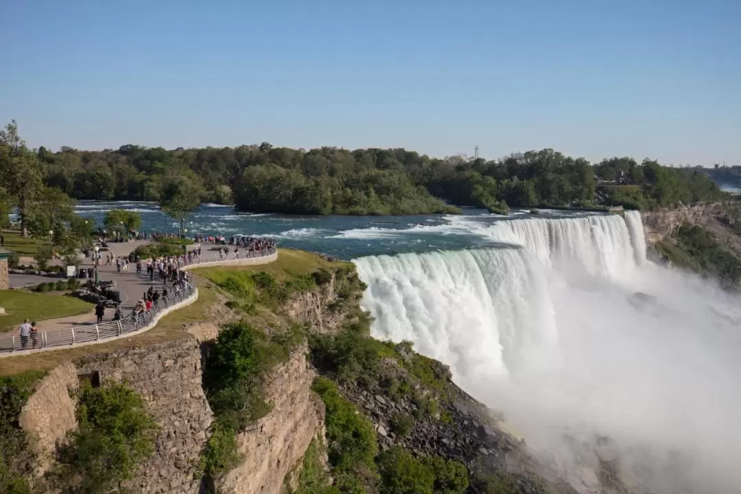 Overnight Niagara Falls Bus Tour from New York