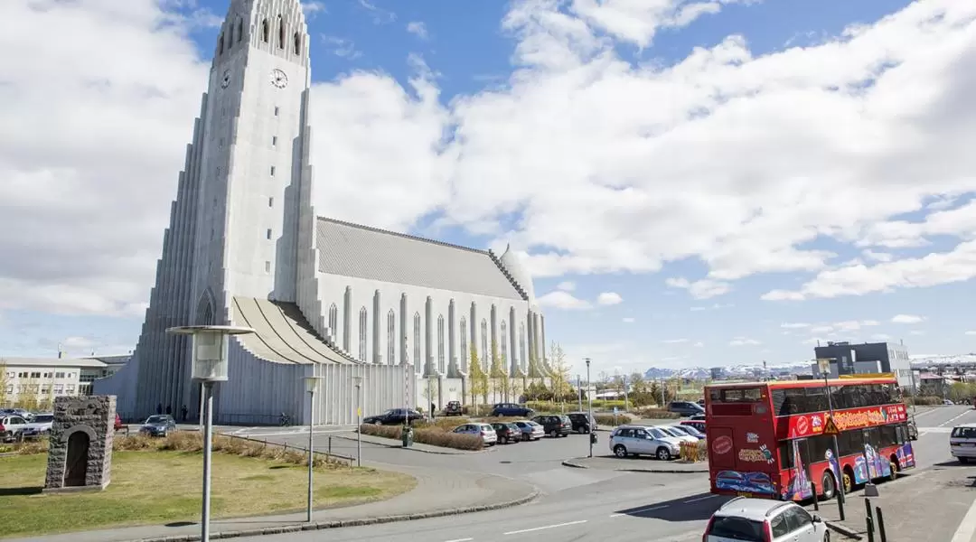 Reykjavik Hop-On Hop-Off City Sightseeing Bus Tour