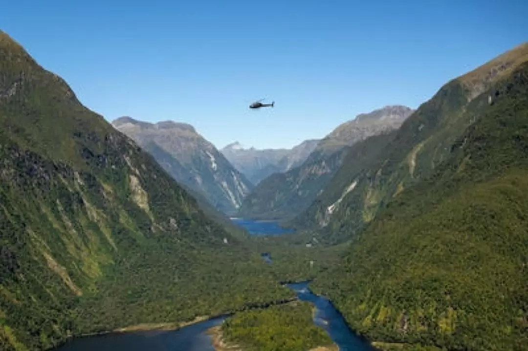 Milford Track Guided Heli-Hike